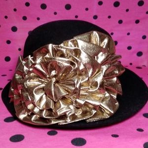 🛍Black & Gold Hat